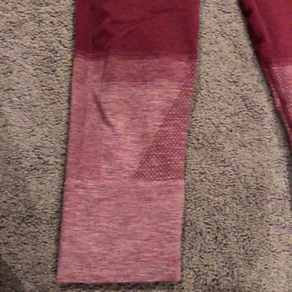 Cropped Lululemon leggings - Picture 2 of 4